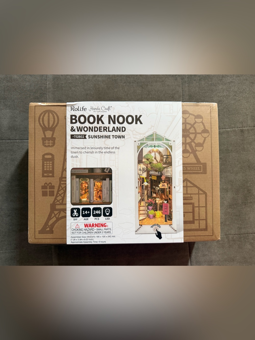 NIB Rolife Book Nook & Wonderland - Sunshine Town DIY CRAFT